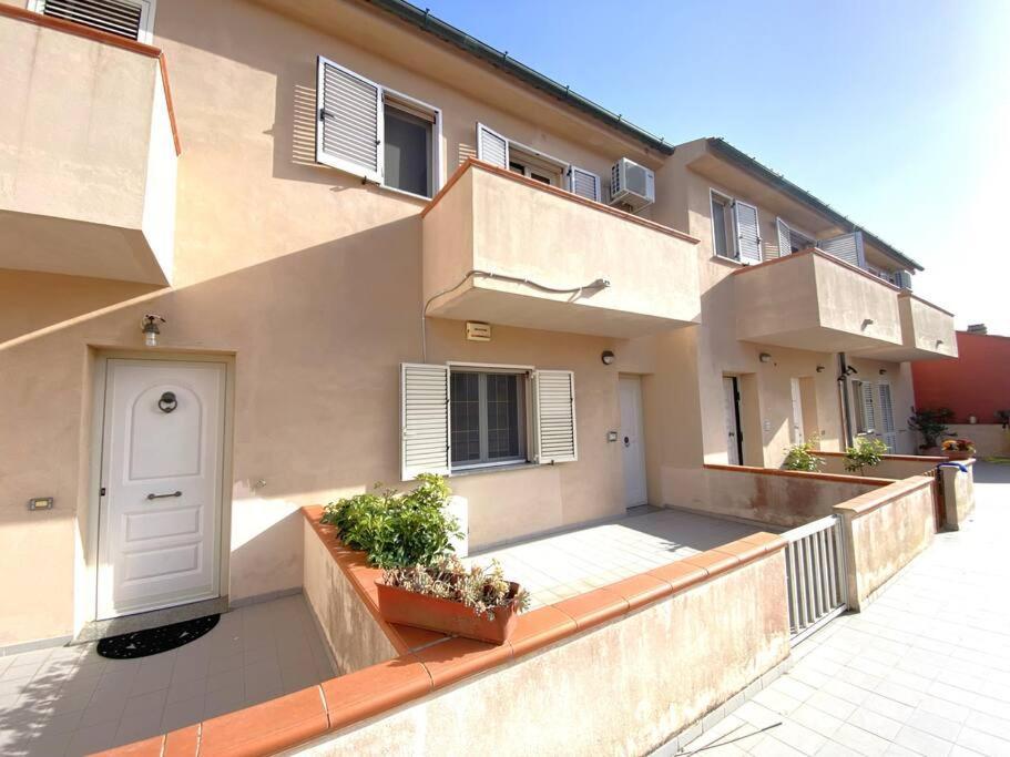 Il Posto Giusto Apartment La Maddalena  Exterior photo